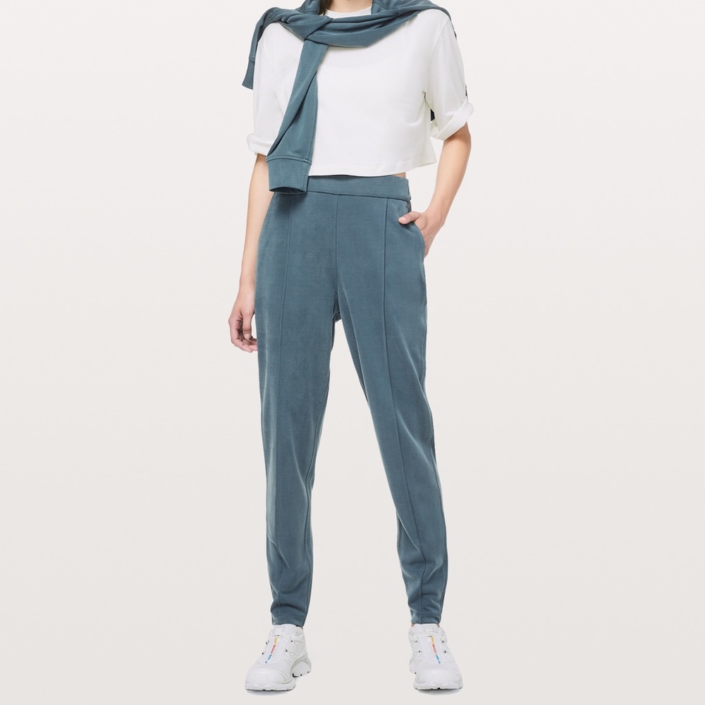 Lululemon Lab Lisse Jogger
